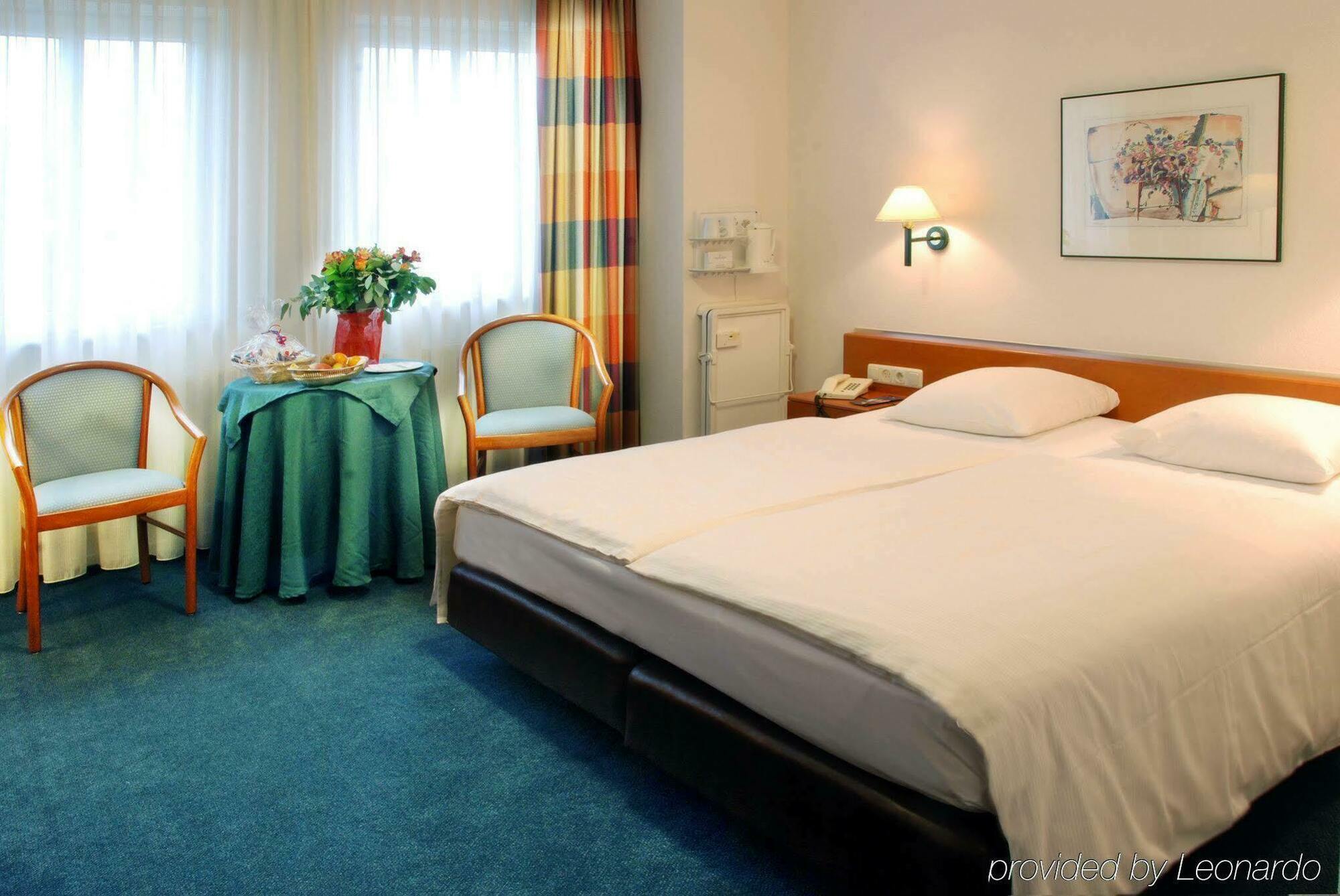 Fletcher Landhotel Bosrijk Roermond Room photo